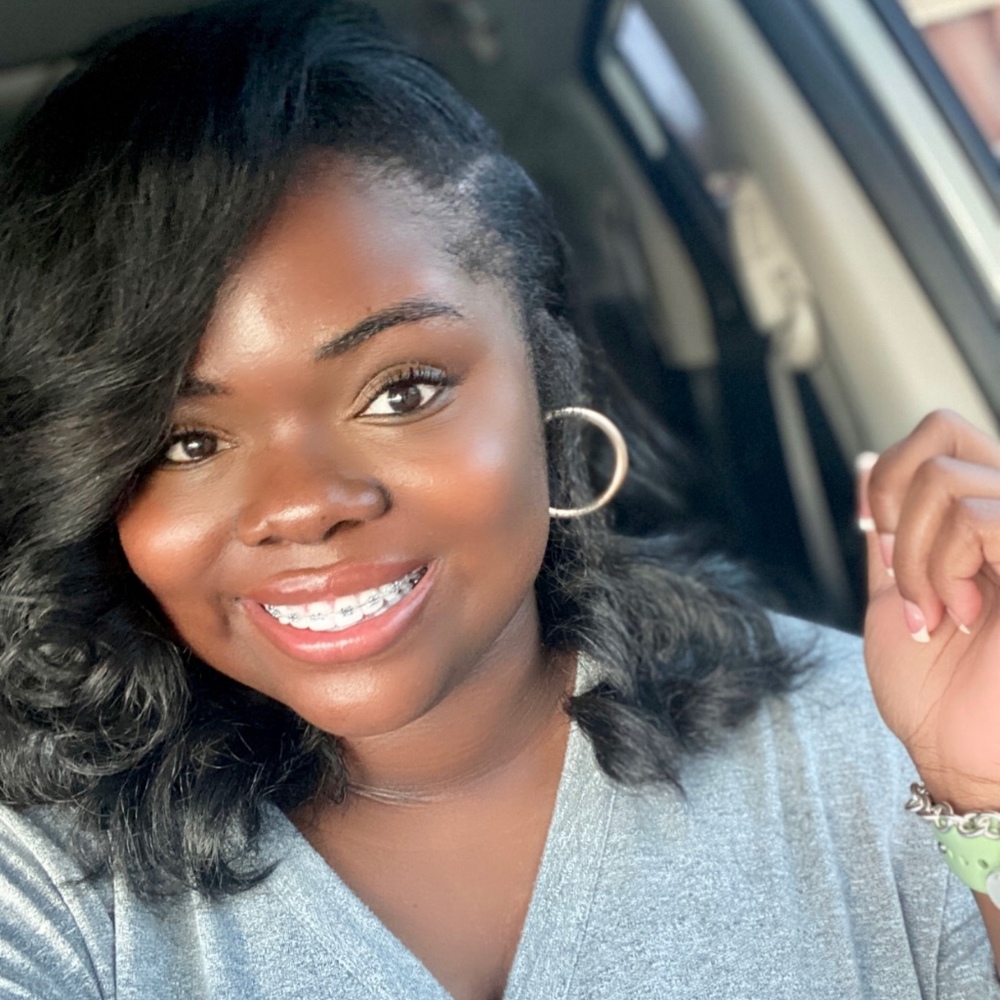 Meet your Posher, Sabrina